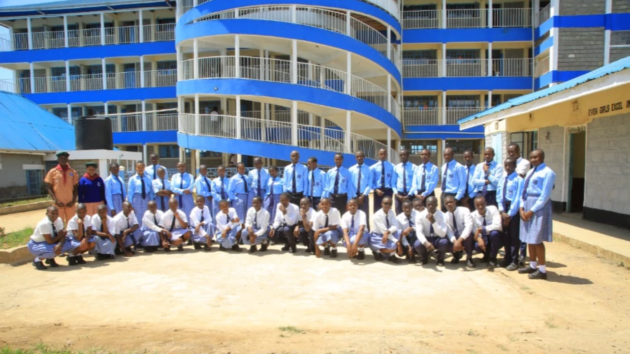 Administrative structure and  Teaching Staff