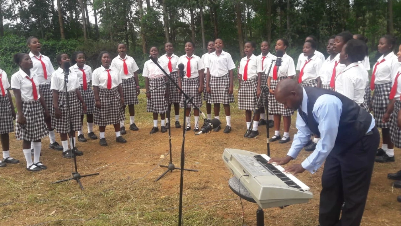 MWANGAZA SCHOOL 